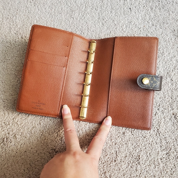 LOUIS VUITTON 💯% Authentic $675 Monogram 6 Ring Agenda - Picture 4 of 4